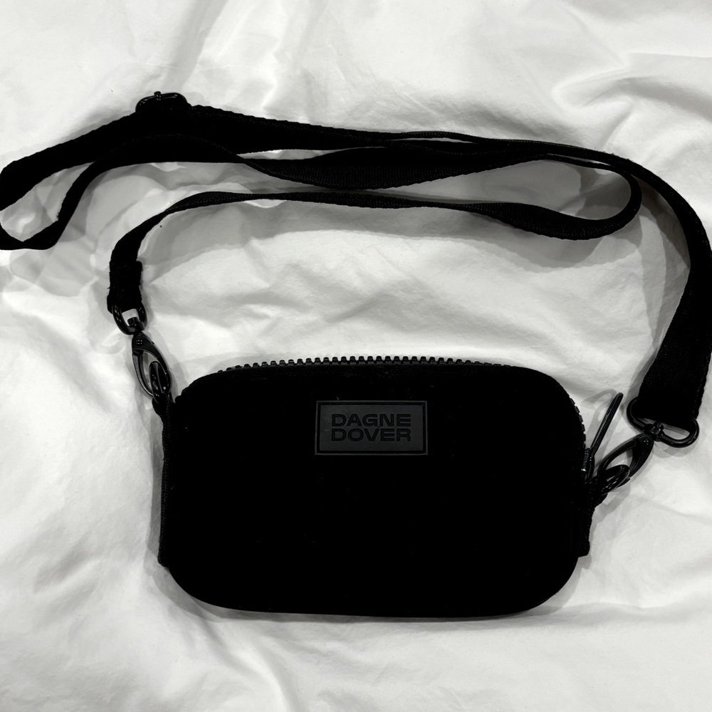 Dagne Dover Mara Phone Sling in Onyx